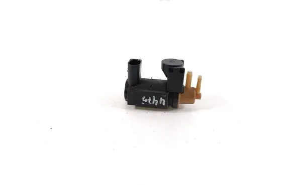 Volvo XC90 Turbo solenoid valve 31339808