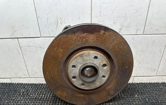 Citroen DS5 Front wheel hub spindle knuckle