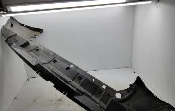 Front bumper skid plate/under tray