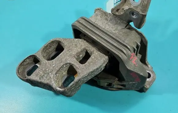 Infiniti Q30 Gearbox mounting bracket A2462400617 IMPRK1470654