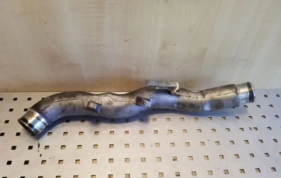 Toyota Avensis T270 Intercooler hose/pipe