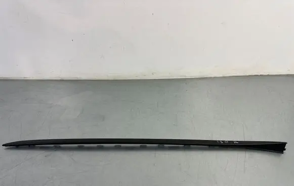 Hyundai i30 Windshield trim 86132G3000