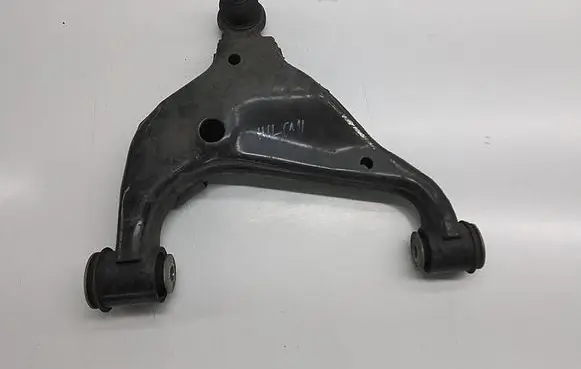 Toyota Hilux (AN10, AN20, AN30) Front lower control arm/wishbone 480680K040