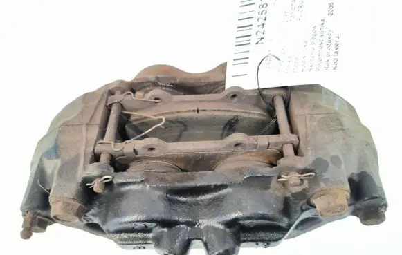 Toyota FJ cruiser Front brake caliper