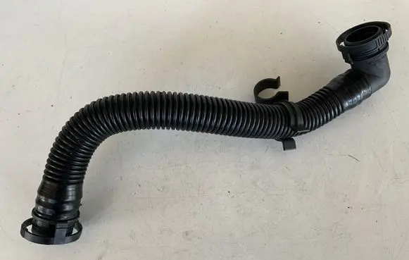 Audi Q7 4L Breather hose/pipe 7L0131625D 7L0131625F 7L0131625