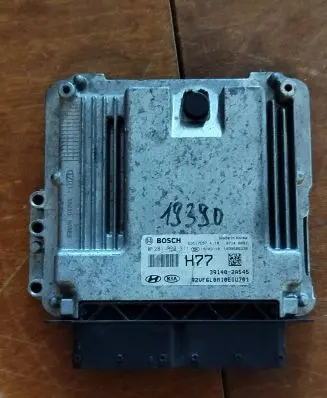 Hyundai i30 Engine control unit/module 391402a545 0281032311