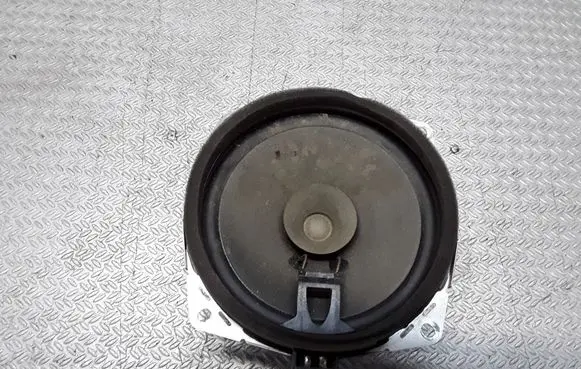 Mitsubishi Pajero Front door speaker MR301667