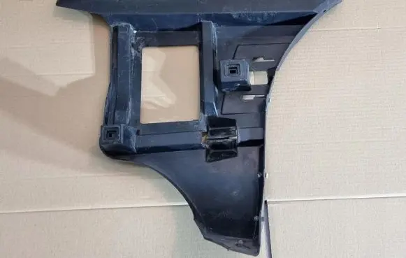 Volvo XC70 Rear bumper mounting bracket 8648150