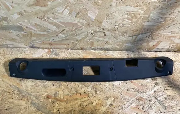 Mercedes-Benz E C207 W207 Other trunk/boot trim element A2077580702