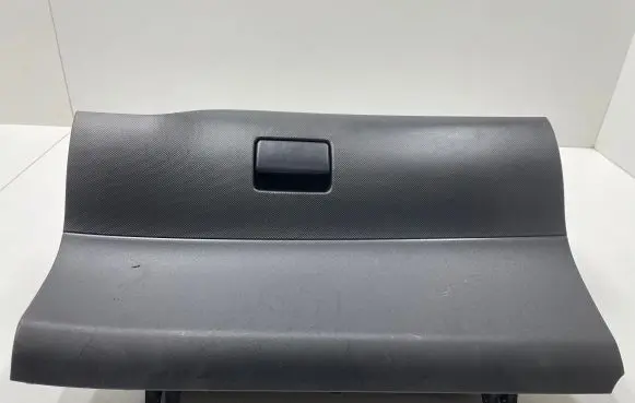 Toyota Auris 150 Glove box 5555202100
