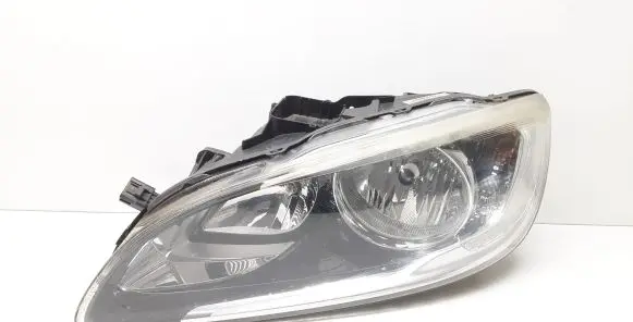 Volvo V60 Headlight/headlamp 31420117