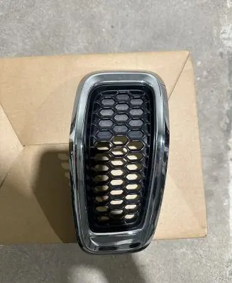 Jeep Cherokee Front bumper upper radiator grill 5RB21TRMAA 68138335AA