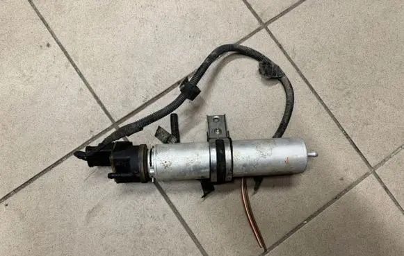BMW 5 E60 E61 Fuel filter heater 8517898