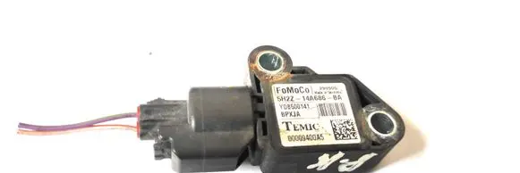 Land Rover Discovery 3 - LR3 Airbag deployment crash/impact sensor YDB500141