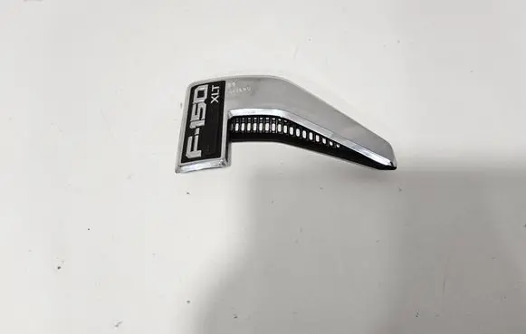 Ford F150 Fender trim (molding) ML3416B114AC ML34-16B114-AC ML3416B114