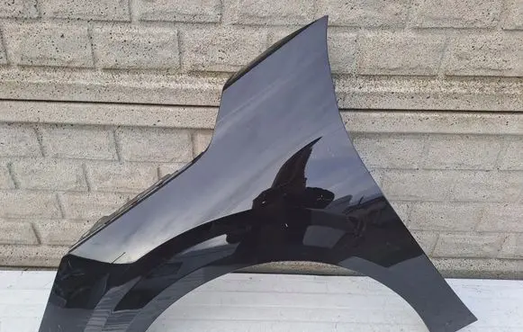 Peugeot 208 Fender