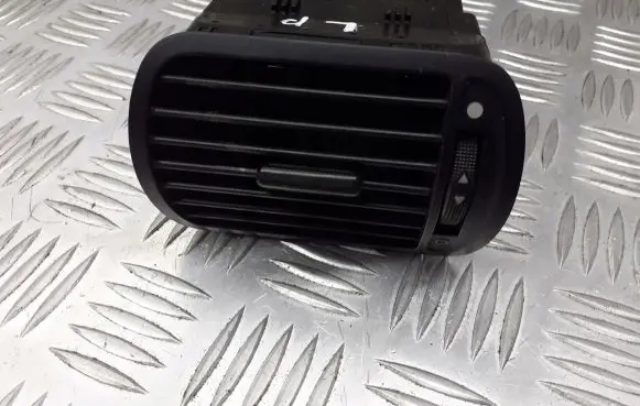 Audi A3 S3 8L Dashboard side air vent grill/cover trim 8L0820901