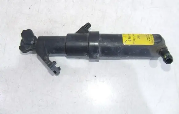 Mercedes-Benz C W203 Headlight washer pump A2038600647