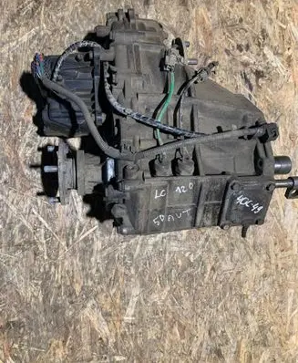 Toyota Land Cruiser (J120) Gearbox transfer box case 