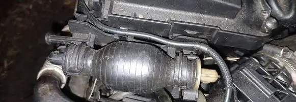 Peugeot 1007 Mechanical fuel pump 