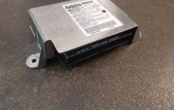 Renault Scenic II - Grand scenic II Airbag control unit/module 8200412045A 607993800
