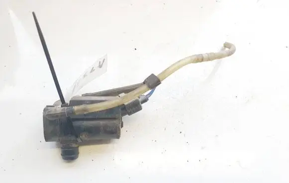 Toyota Corolla Verso E121 Windscreen/windshield washer pump 8533044010 85330-44010