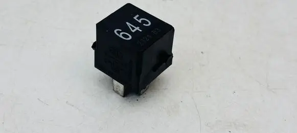 Audi A3 S3 8V Other relay 4H0951253A