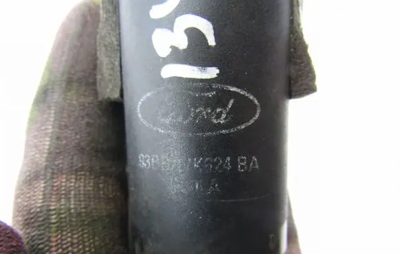 Ford Focus Windscreen/windshield washer pump 93BB17K624BA