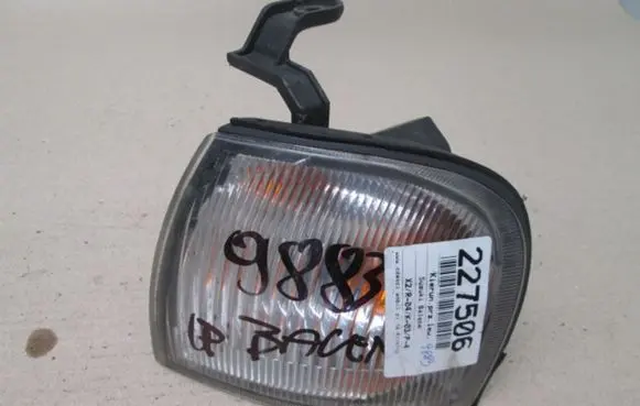 Suzuki Baleno EG Front indicator light
