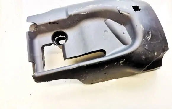 Ford Focus Steering wheel column trim