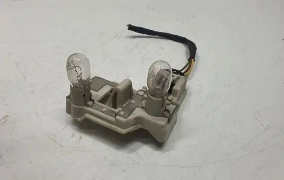 BMW 5 E60 E61 Tail light bulb cover holder 6935331 63216935331