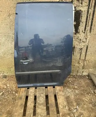 Volkswagen Caddy Rear door