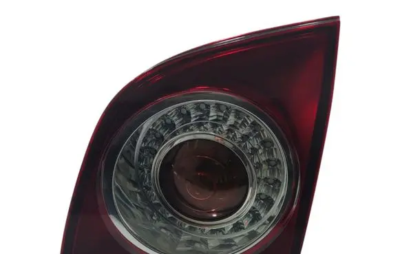 Tailgate rear/tail lights