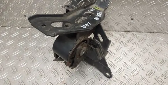 Toyota Yaris Gearbox mount 