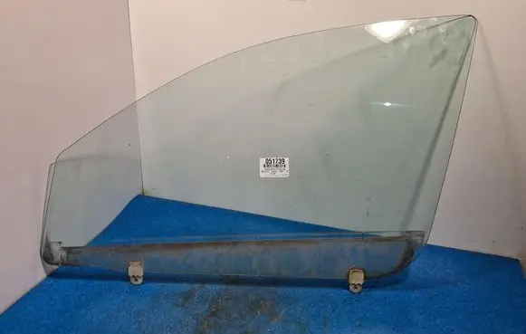 Citroen C-Crosser Front door window glass four-door