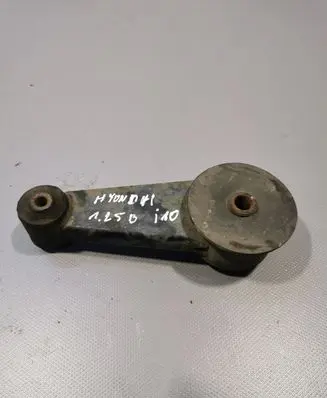 Hyundai i10 Engine mount bracket