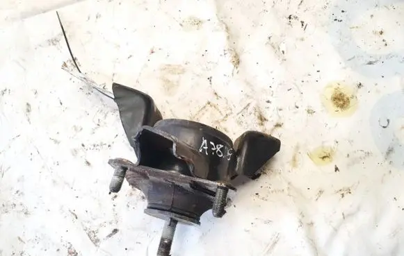 Hyundai Sonata Engine mount bracket 218123k850 21812-3k850