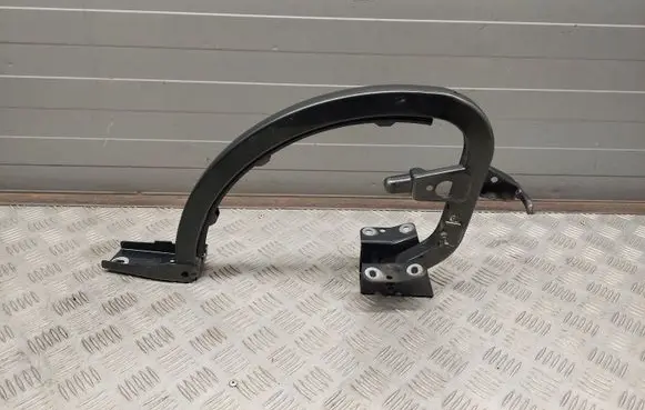 Audi A3 S3 8V Tailgate/trunk/boot hinge 8V5827301C