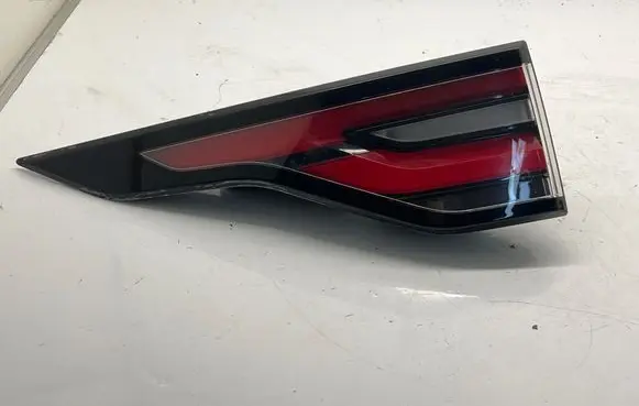 Land Rover Discovery 5 Rear/tail lights HY3213405CF