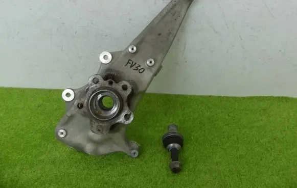 BMW 5 G30 G31 Front wheel hub 688438601