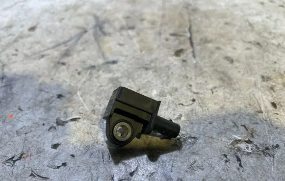 Chrysler Pacifica Airbag deployment crash/impact sensor 401A2 53328371 68245079AA
