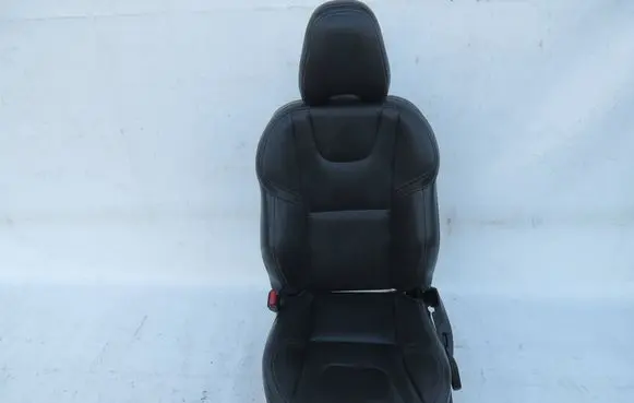 Volvo V60 Front driver seat 3267374 31379425