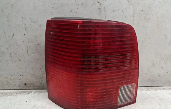 Volkswagen PASSAT B5 Tail light bulb cover holder 3B9945257