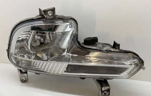 Peugeot 508 Front fog light 9670476280 46910999 967047628006