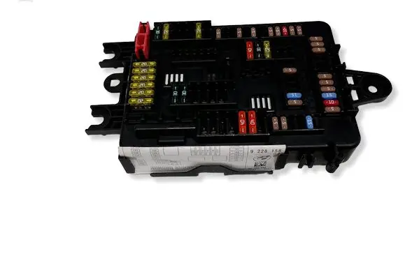 BMW 3 E90 E91 Fuse module 926111102
