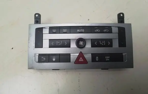 Peugeot 407 Climate control unit 96573322