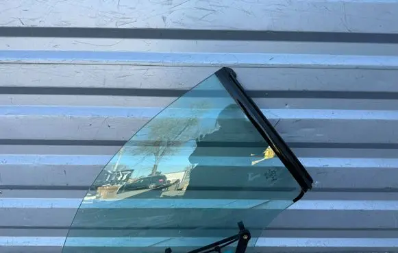 Mercedes-Benz E W238 Rear side window A2386704800 09052019