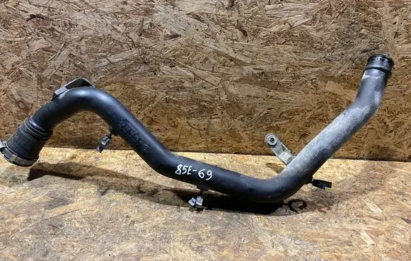 Intercooler hose/pipe