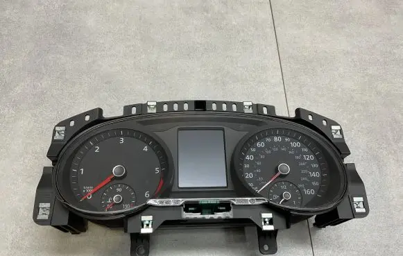 Volkswagen PASSAT B8 Speedometer (instrument cluster) 3G0920951