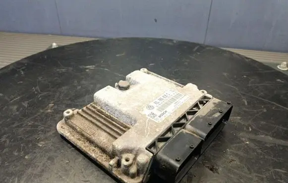 Skoda Octavia Mk2 (1Z) Engine control unit/module ECU